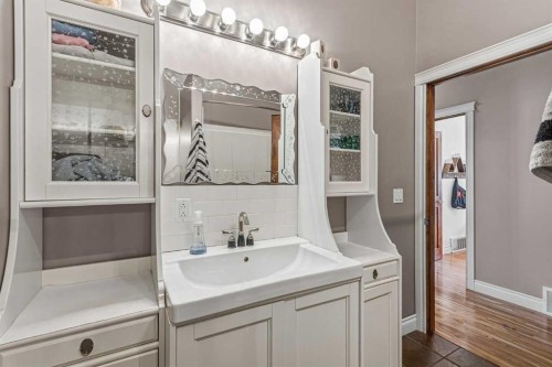 108 Walter Street, Paradise Hill, SK - Indoor Photo Showing Bathroom