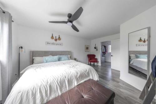 307 7 Avenue, Paradise Hill, SK - Indoor Photo Showing Bedroom