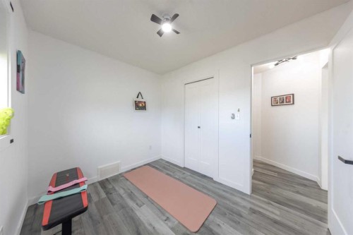 307 7 Avenue, Paradise Hill, SK - Indoor Photo Showing Other Room