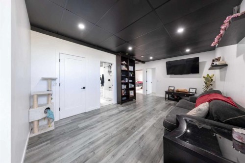 307 7 Avenue, Paradise Hill, SK - Indoor