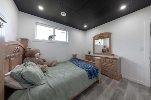 307 7 Avenue, Paradise Hill, SK - Indoor Photo Showing Bedroom