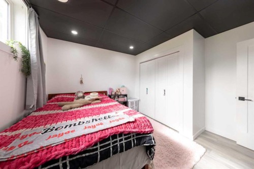 307 7 Avenue, Paradise Hill, SK - Indoor Photo Showing Bedroom