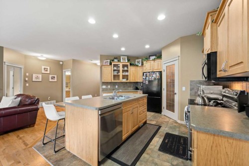 2201 59A Avenue Close, Lloydminster, AB 