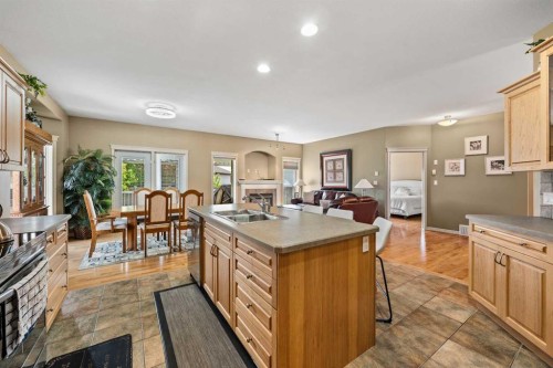 2201 59A Avenue Close, Lloydminster, AB 