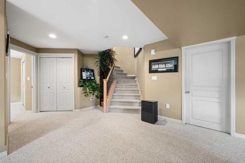 2201 59A Avenue Close, Lloydminster, AB 