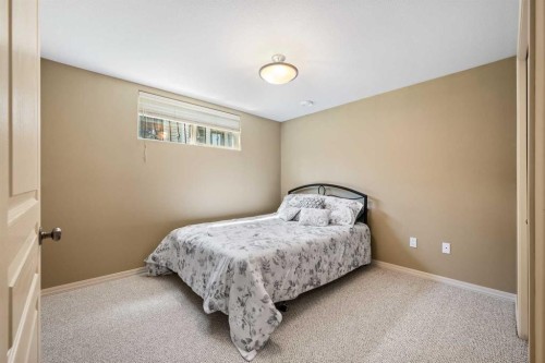 2201 59A Avenue Close, Lloydminster, AB 