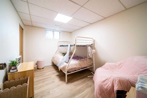 4911 51 Street, Czar, AB - Indoor Photo Showing Bedroom
