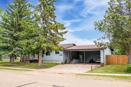 4911 51 Street, Czar, AB - Outdoor