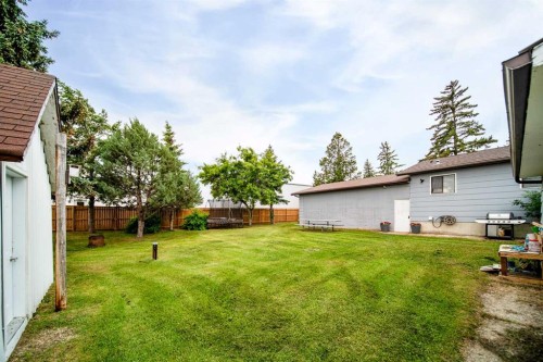 4911 51 Street, Czar, AB - Outdoor
