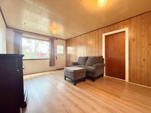 1029 8 Avenue, Wainwright, AB 