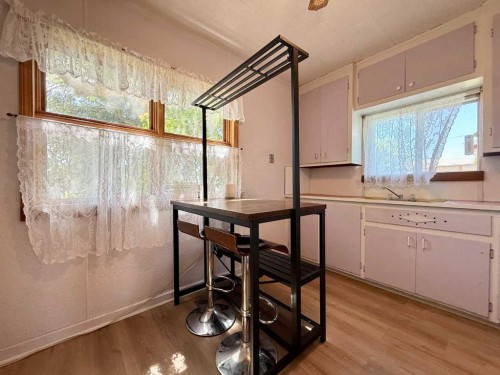 1029 8 Avenue, Wainwright, AB 