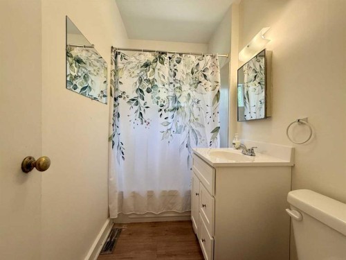 1029 8 Avenue, Wainwright, AB 