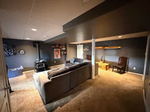 205 4 Street West, Lashburn, SK 