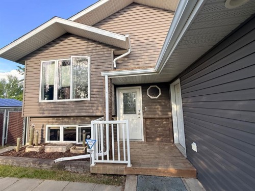 205 4 Street West, Lashburn, SK 