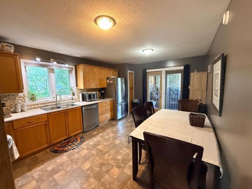 205 4 Street West, Lashburn, SK 
