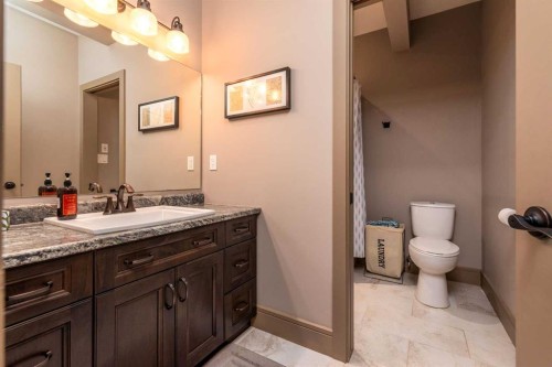 35-2715 73 Avenue, Lloydminster, AB - Indoor Photo Showing Bathroom