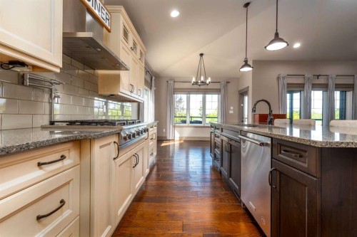 35-2715 73 Avenue, Lloydminster, AB - Indoor Photo Showing Kitchen With Upgraded Kitchen