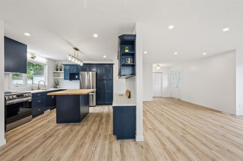 5510 45 Street, Lloydminster, AB 