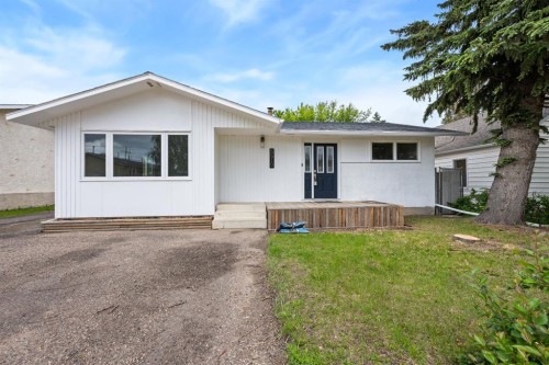5510 45 Street, Lloydminster, AB 