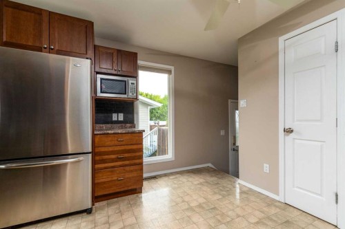 5002 53 Avenue, Kitscoty, AB 