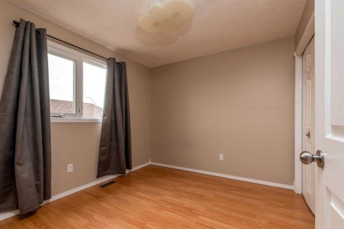 5002 53 Avenue, Kitscoty, AB 