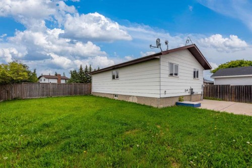 5002 53 Avenue, Kitscoty, AB 