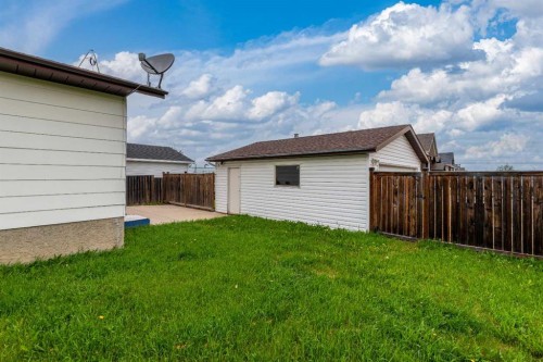 5002 53 Avenue, Kitscoty, AB 