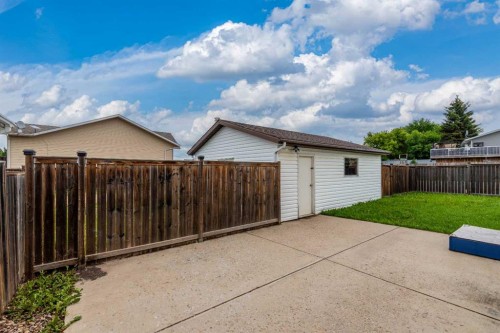 5002 53 Avenue, Kitscoty, AB 
