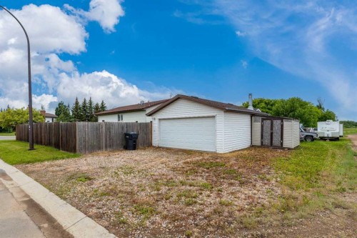 5002 53 Avenue, Kitscoty, AB 
