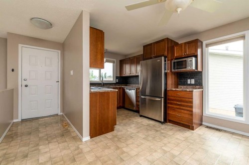 5002 53 Avenue, Kitscoty, AB 