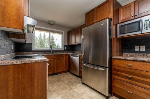 5002 53 Avenue, Kitscoty, AB 