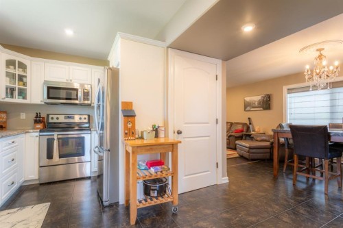 5206 48 Street, Lloydminster, AB - Indoor Photo Showing Kitchen