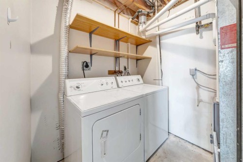 8-5219 57 Street, Lloydminster, AB - Indoor Photo Showing Laundry Room