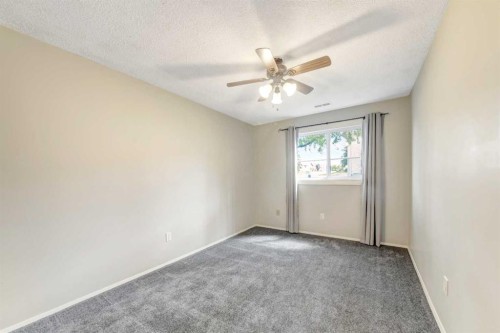 8-5219 57 Street, Lloydminster, AB - Indoor Photo Showing Other Room