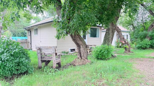 117 2 Street West, Lashburn, SK 