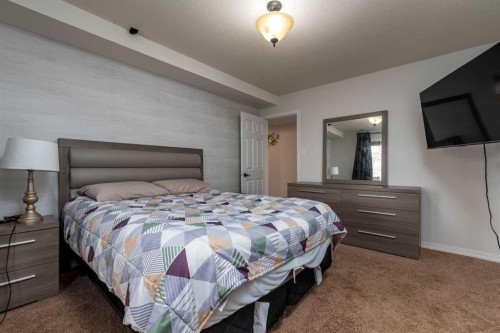 484063 Range Road 20, Rural Vermilion River, County Of, AB - Indoor Photo Showing Bedroom