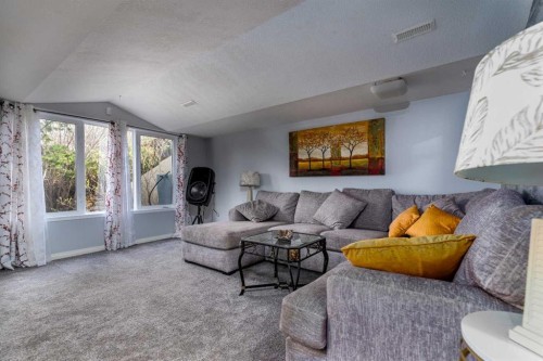 484063 Range Road 20, Rural Vermilion River, County Of, AB - Indoor Photo Showing Living Room