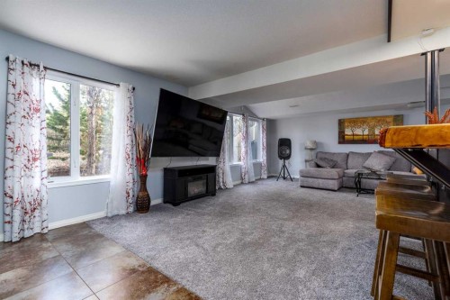 484063 Range Road 20, Rural Vermilion River, County Of, AB - Indoor Photo Showing Living Room