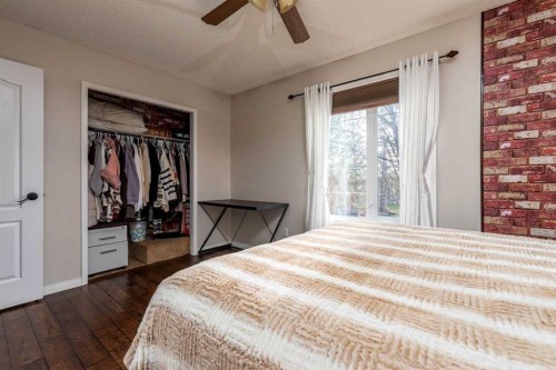 484063 Range Road 20, Rural Vermilion River, County Of, AB - Indoor Photo Showing Bedroom