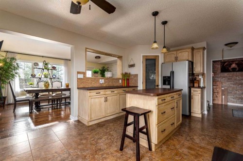 484063 Range Road 20, Rural Vermilion River, County Of, AB - Indoor Photo Showing Kitchen