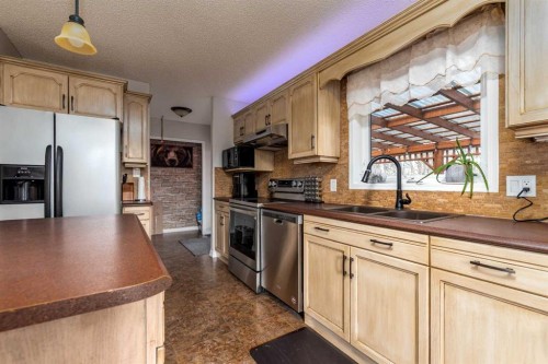 484063 Range Road 20, Rural Vermilion River, County Of, AB - Indoor Photo Showing Kitchen With Double Sink