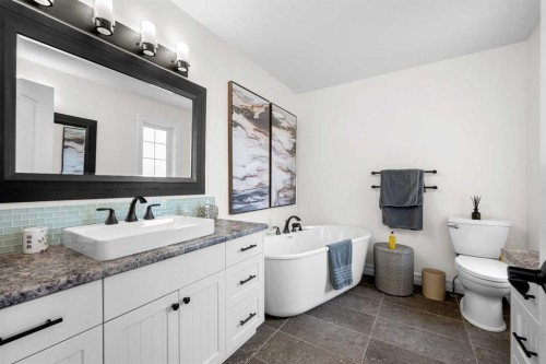 1315 47A Avenue, Lloydminster, SK 