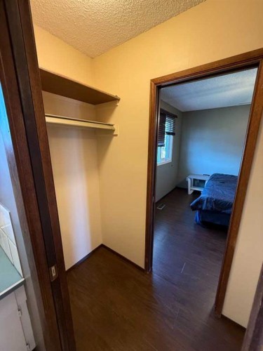 5417 52 Avenue, Mannville, AB - Indoor Photo Showing Other Room