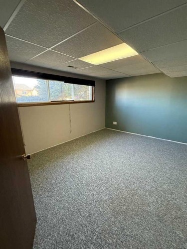 5417 52 Avenue, Mannville, AB - Indoor