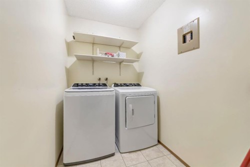 309-3007 57A Avenue, Lloydminster, AB - Indoor Photo Showing Laundry Room
