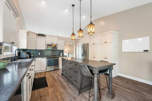3805 65 Avenue, Lloydminster, AB 