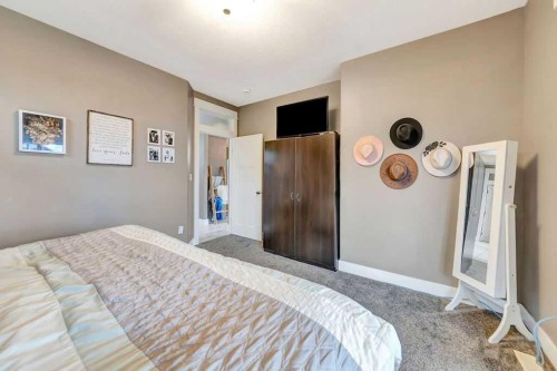 5945 18 Street, Lloydminster, AB - Indoor Photo Showing Bedroom