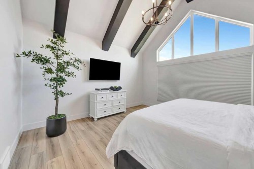5913 13 Street, Lloydminster, AB - Indoor Photo Showing Bedroom