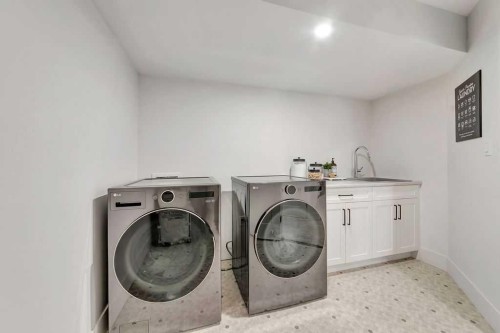5913 13 Street, Lloydminster, AB - Indoor Photo Showing Laundry Room