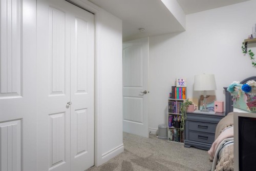 1802 59B Avenue, Lloydminster, AB 